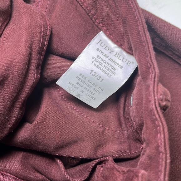 Judy Blue Sign Me Up Tummy Control Wide Leg Cropped Jeans Garment Dyed Maroon - Picture 5 of 13